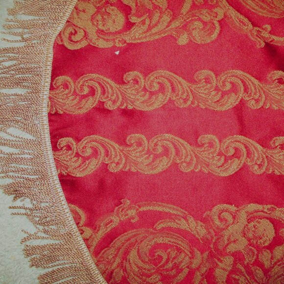 Elegant Jacquard Red Tapestry Table Runner Gold Floral Design Fringe 92"x26" bd - Picture 2 of 5